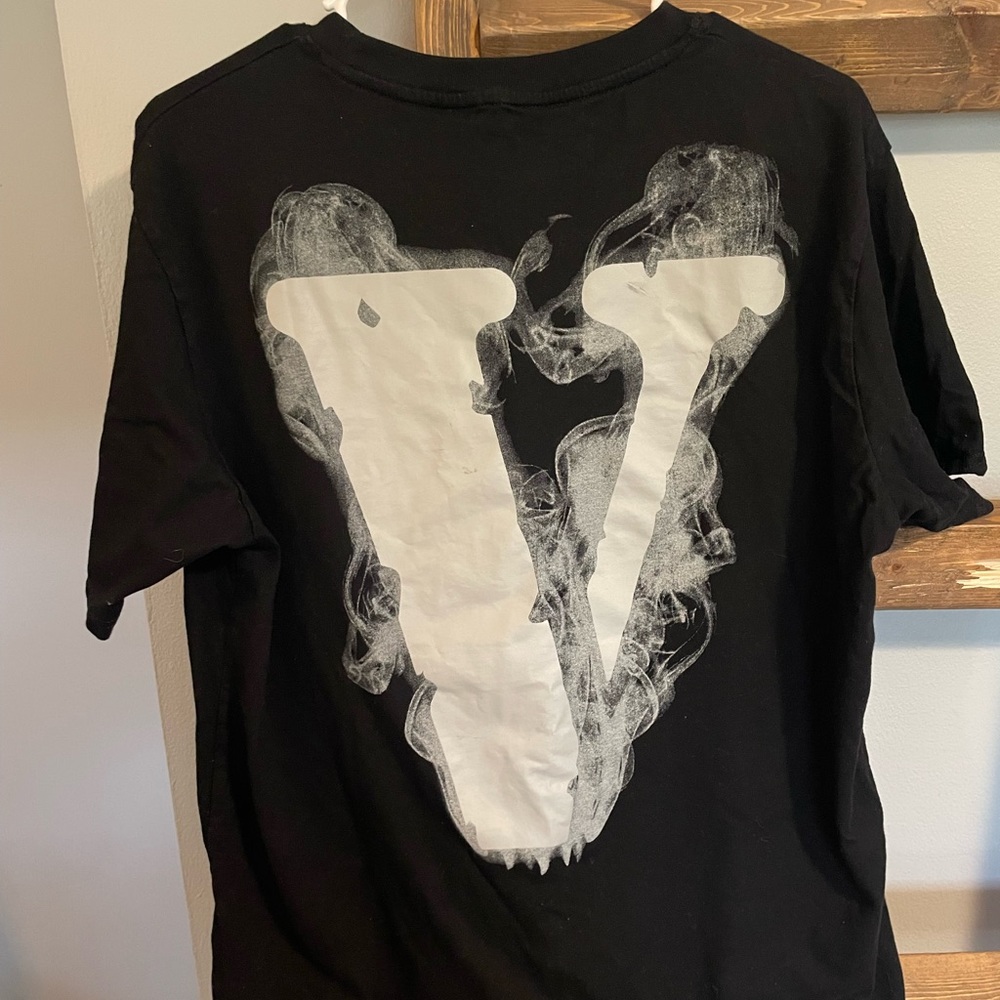VLONE large shirt. Black GREAT condition